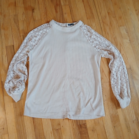 Lace Sleeve Top - Picture 2 of 5